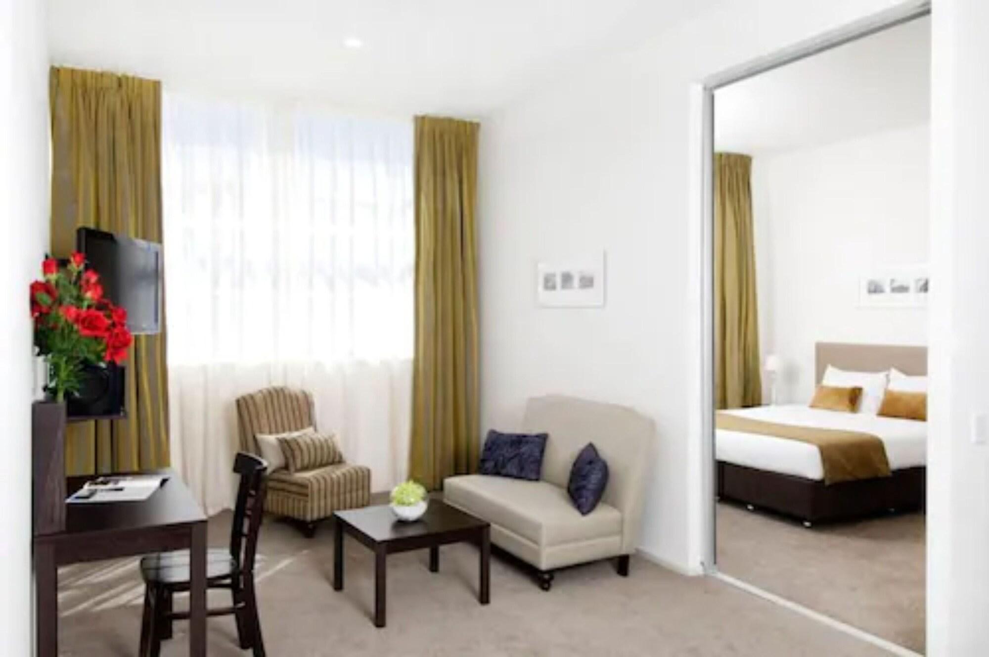 เควสท์แฮมิลตันเซอร์วิสอพาร์ตเมนท์ Aparthotel ภายนอก รูปภาพ