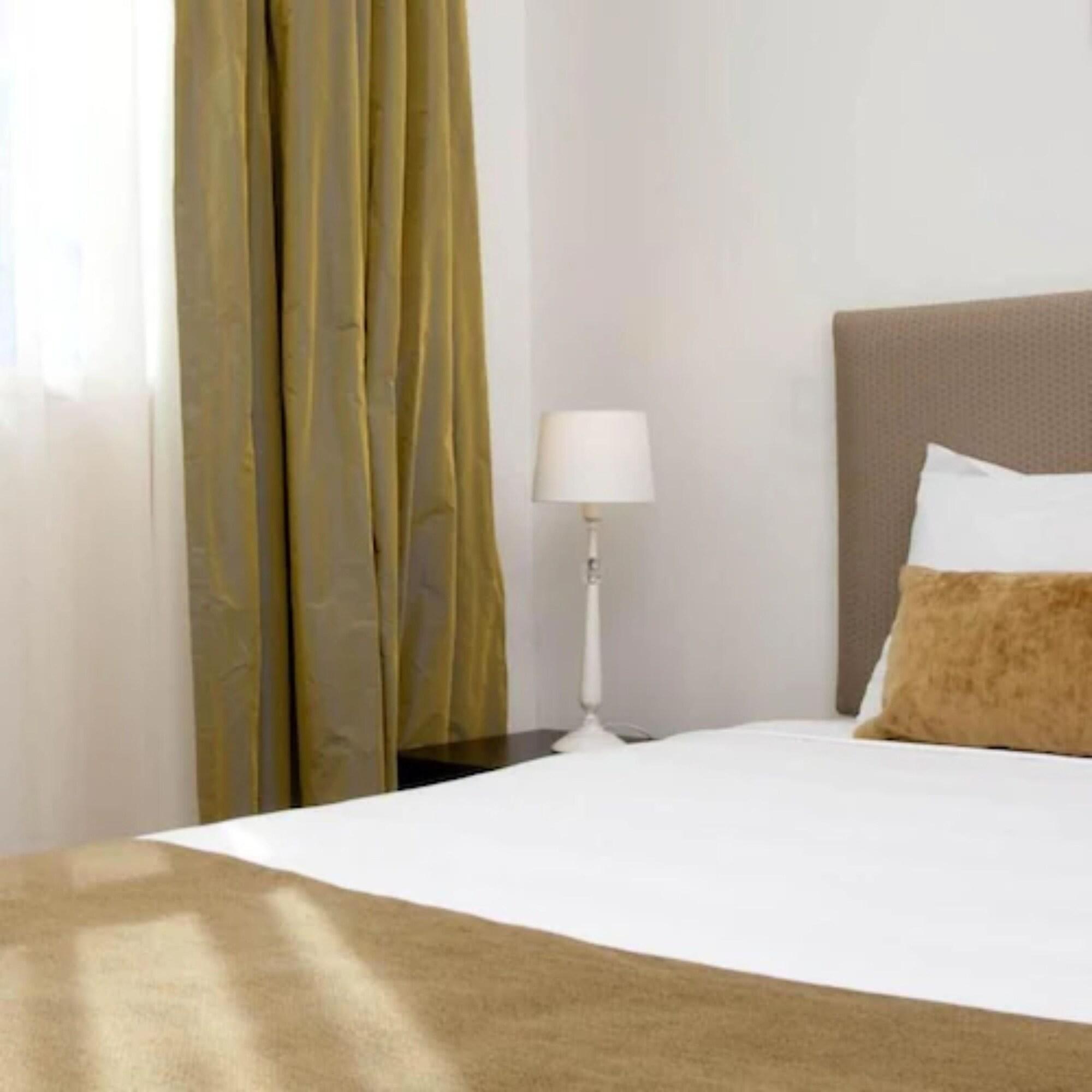 เควสท์แฮมิลตันเซอร์วิสอพาร์ตเมนท์ Aparthotel ภายนอก รูปภาพ