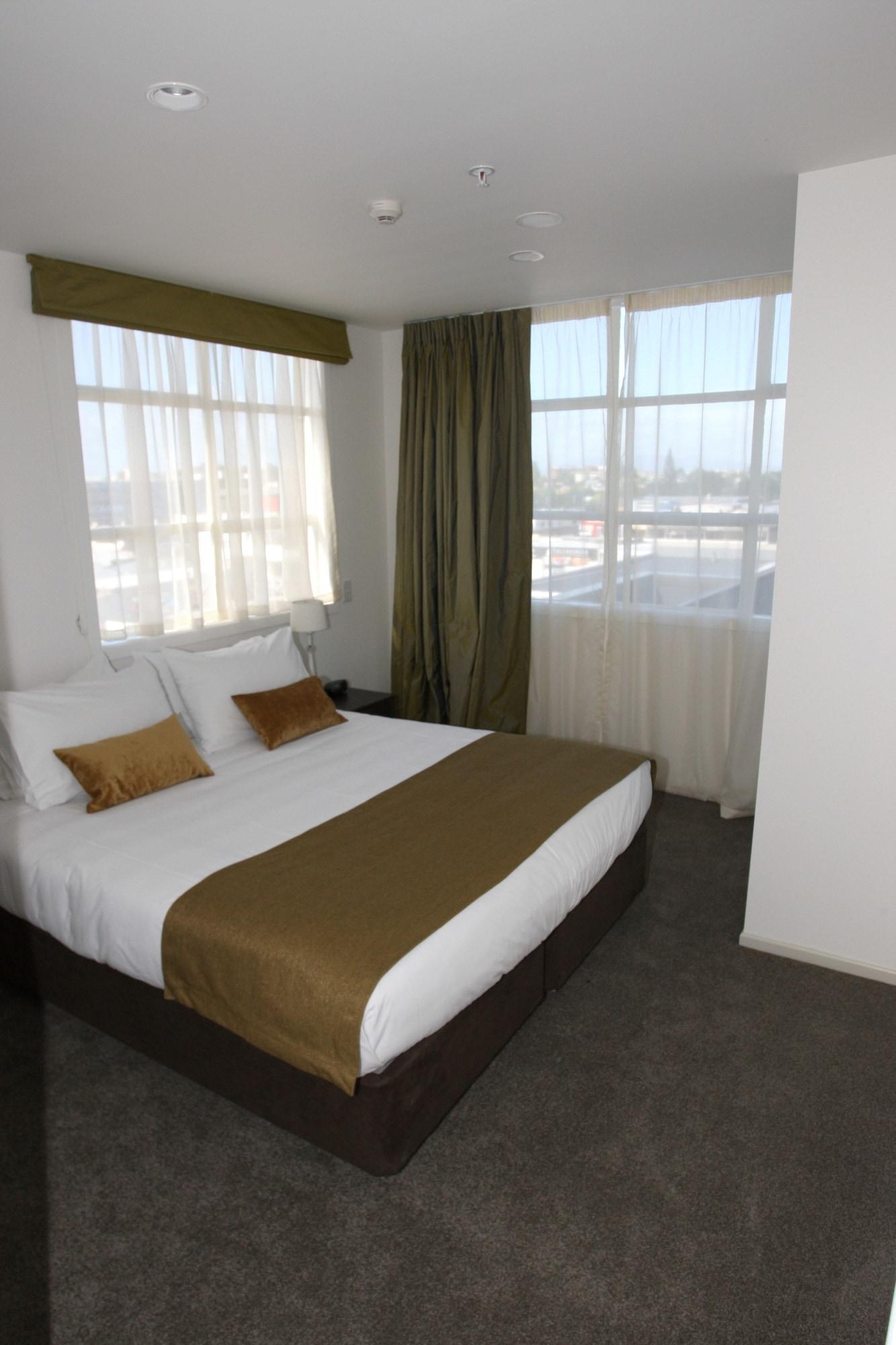 เควสท์แฮมิลตันเซอร์วิสอพาร์ตเมนท์ Aparthotel ภายนอก รูปภาพ