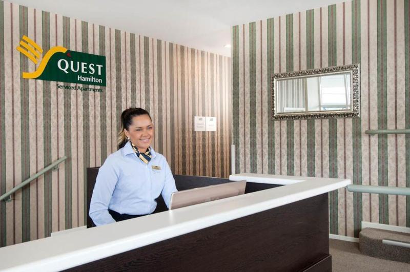 เควสท์แฮมิลตันเซอร์วิสอพาร์ตเมนท์ Aparthotel ภายนอก รูปภาพ