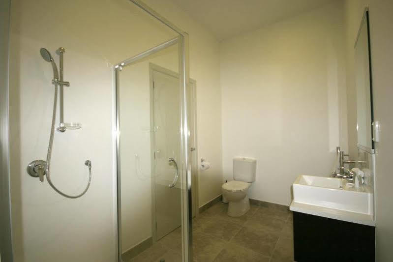 เควสท์แฮมิลตันเซอร์วิสอพาร์ตเมนท์ Aparthotel ภายนอก รูปภาพ
