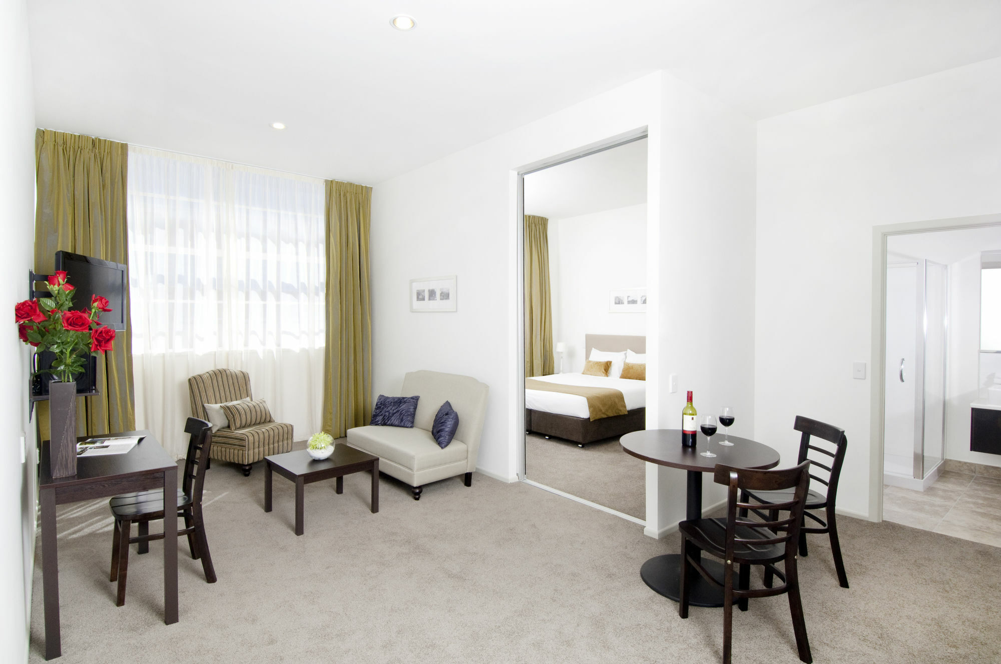 เควสท์แฮมิลตันเซอร์วิสอพาร์ตเมนท์ Aparthotel ภายนอก รูปภาพ