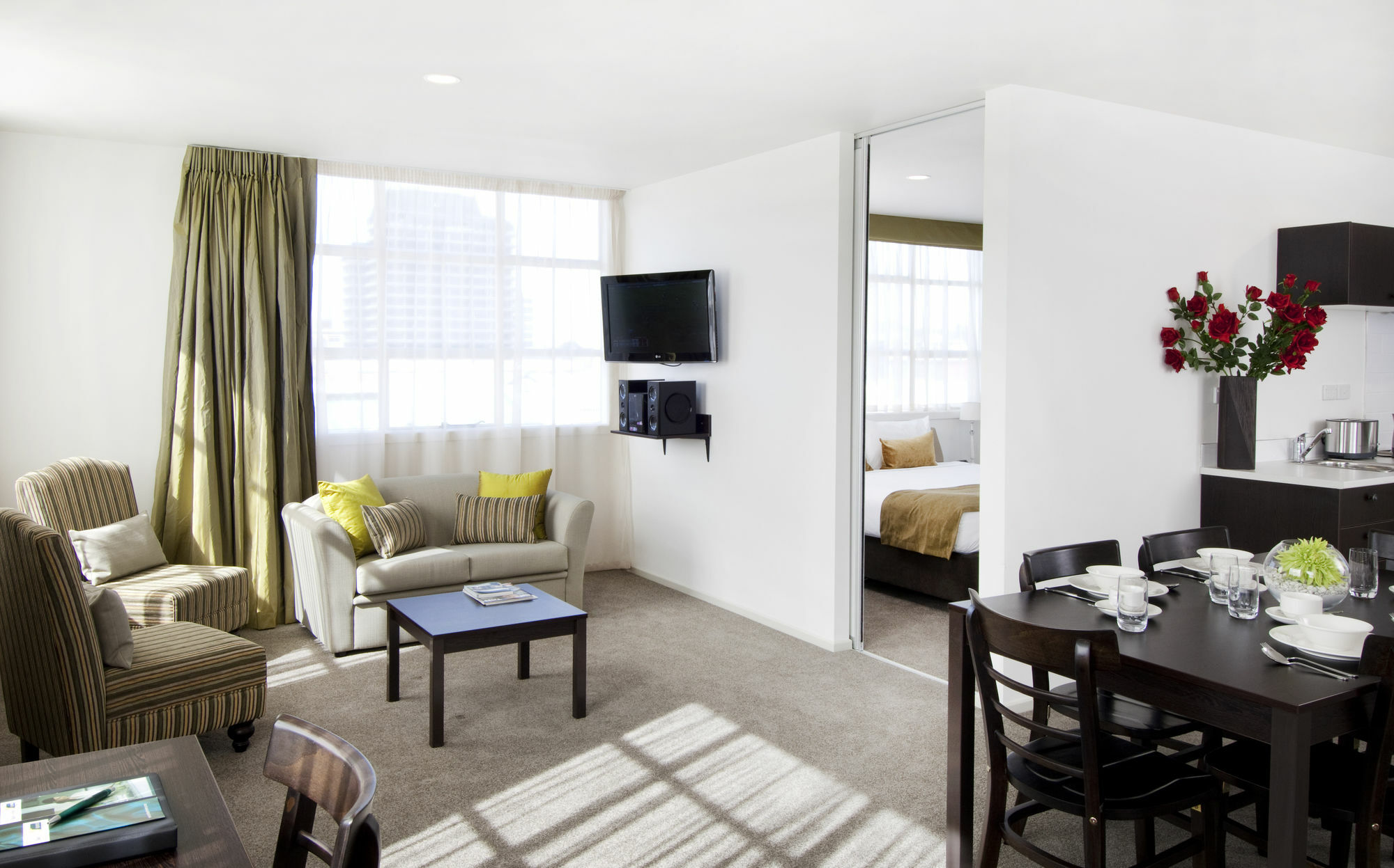 เควสท์แฮมิลตันเซอร์วิสอพาร์ตเมนท์ Aparthotel ภายนอก รูปภาพ